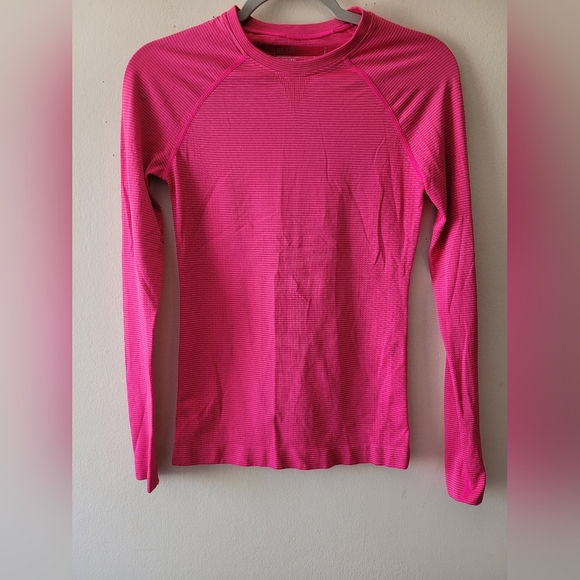 Figs Salta Seamless Long Sleeve Underscrub In Striped Shocking Pink XS EUC - Picture 2 of 9